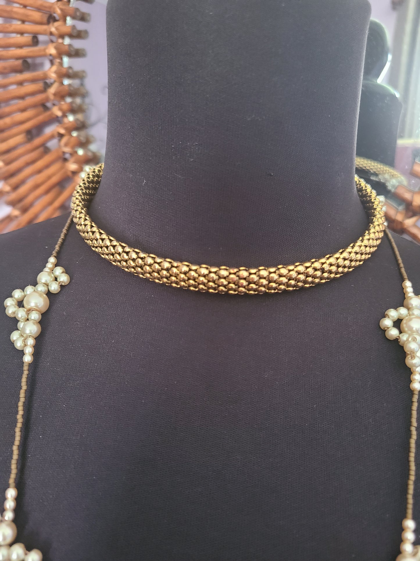 VINTAGE | Gold Tone Mesh Look Flexible Choker
