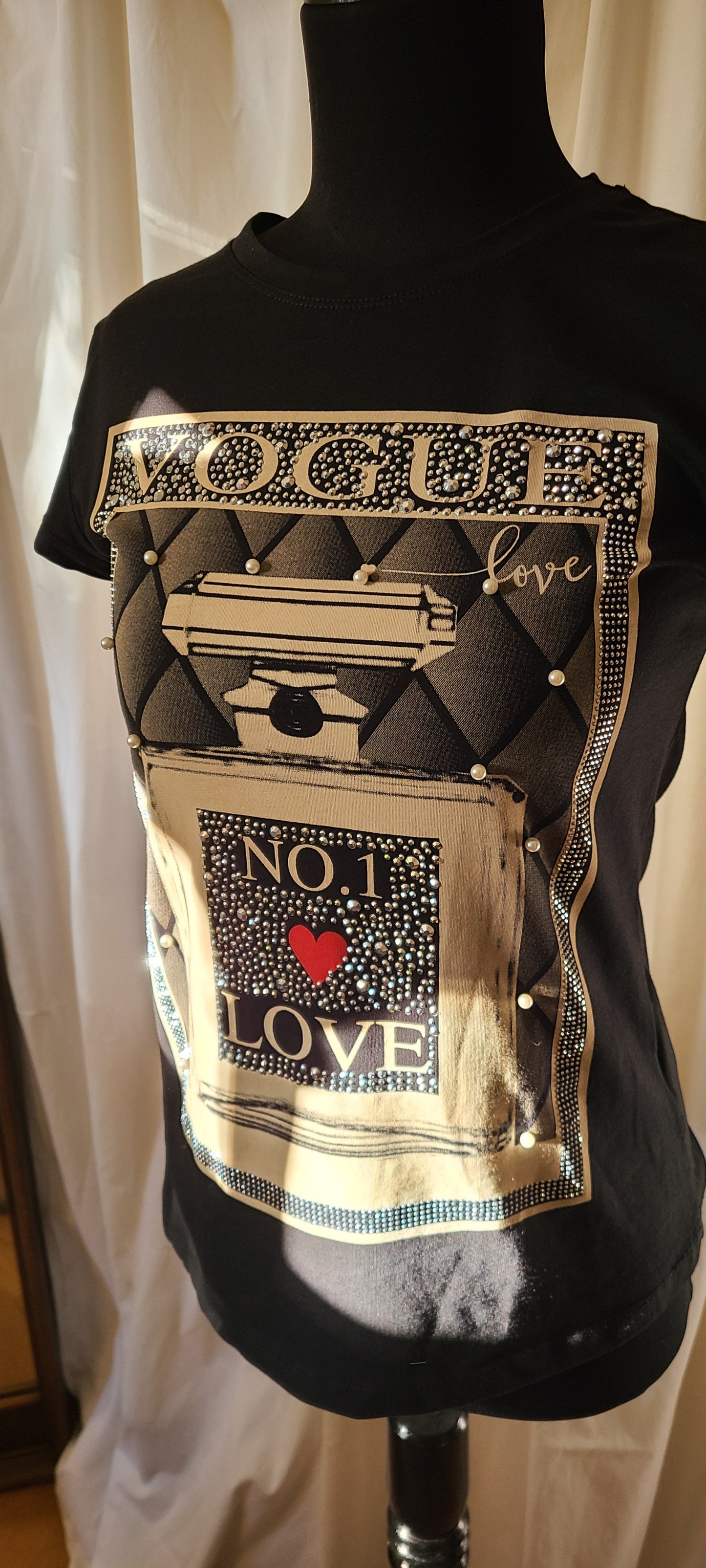 Vinizbena T-Shirt VOGUE Embellished Black | Made in Italy