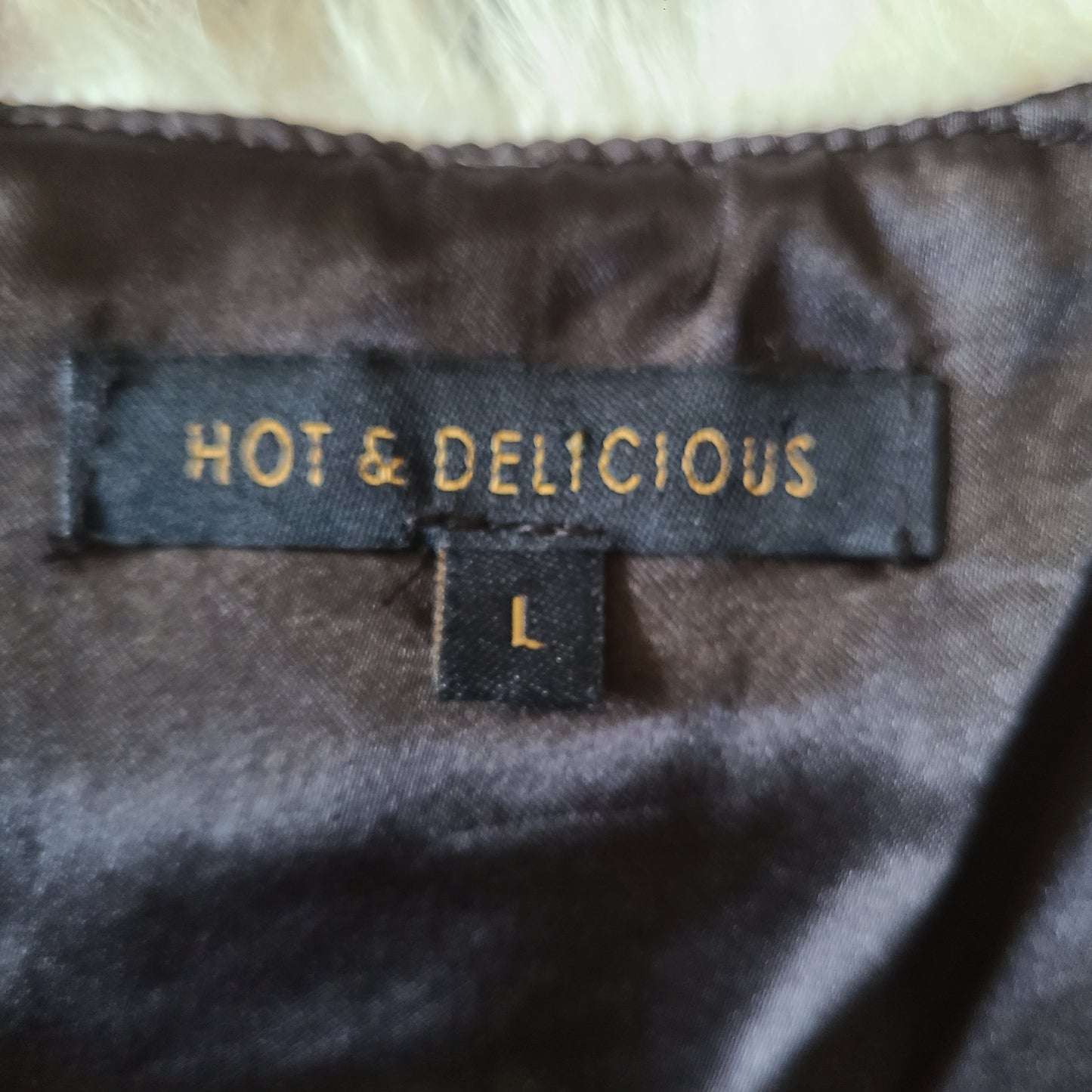Hot & Delicious Faux Rabbit Fur Vest | Size Large
