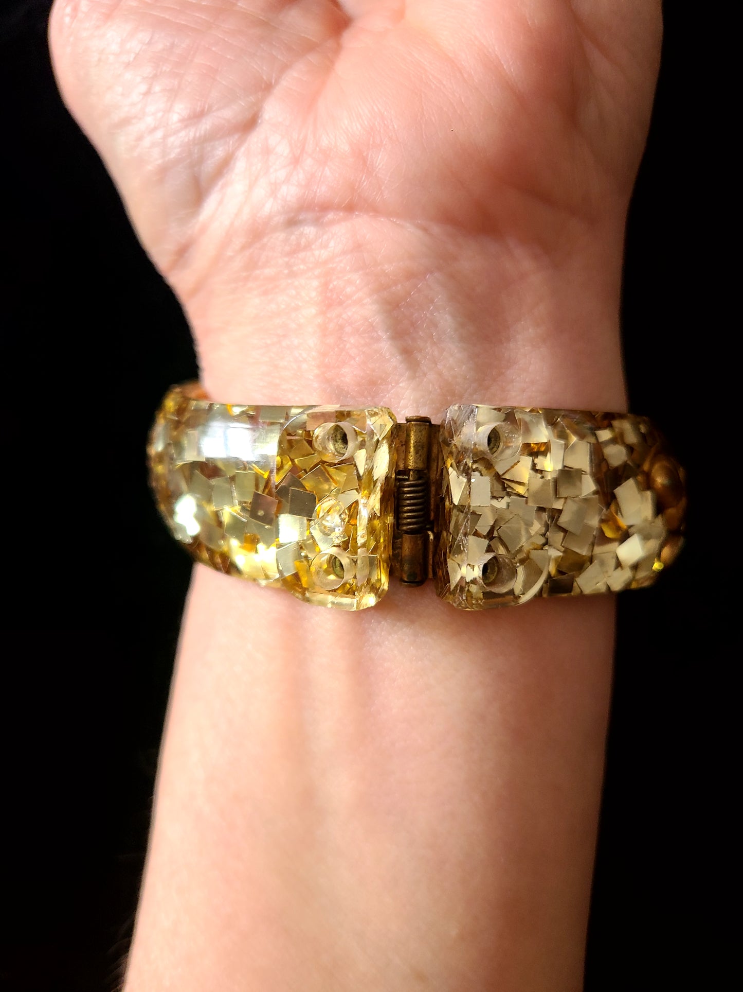 Vintage Clamper Bracelet | Gold Shell and Confetti