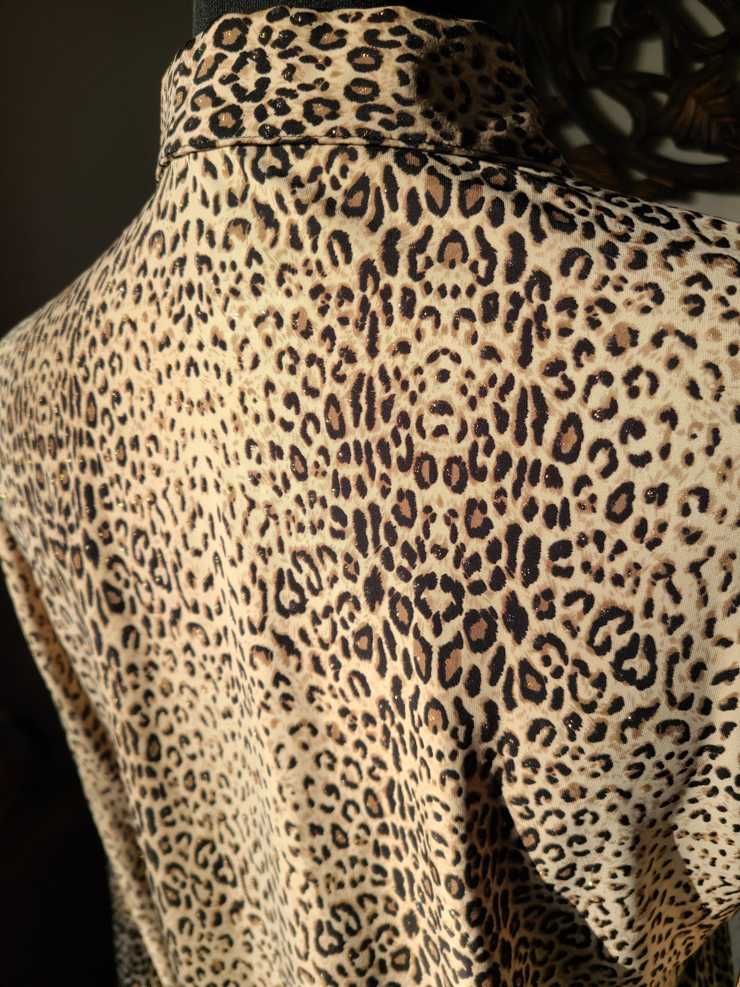 Monterey Club Leopard Sparkle Print Moisture Wicking Sport Shirt | Size M