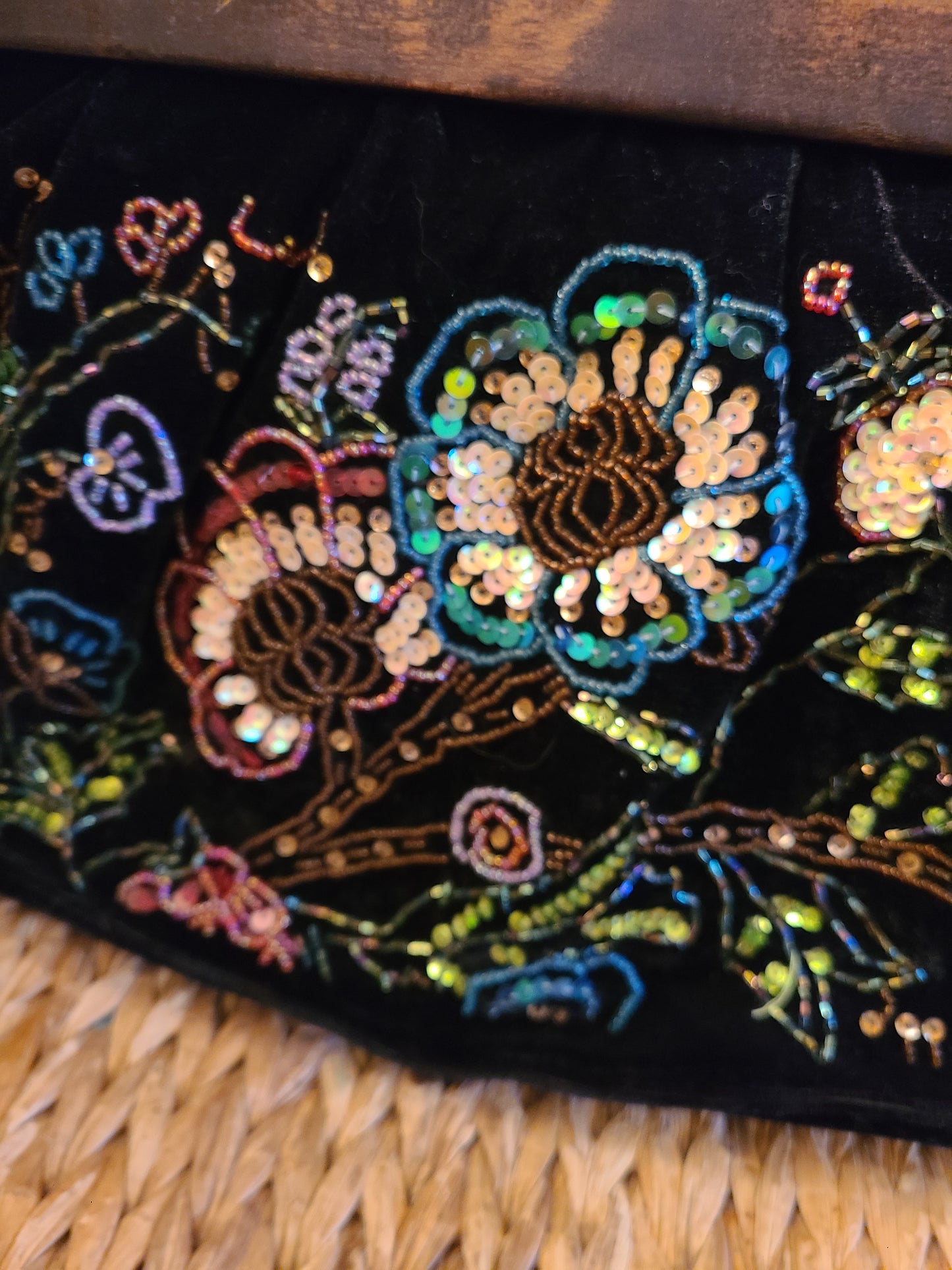 VINTAGE | Velvet Sequin Embroidered Baguette Handbag
