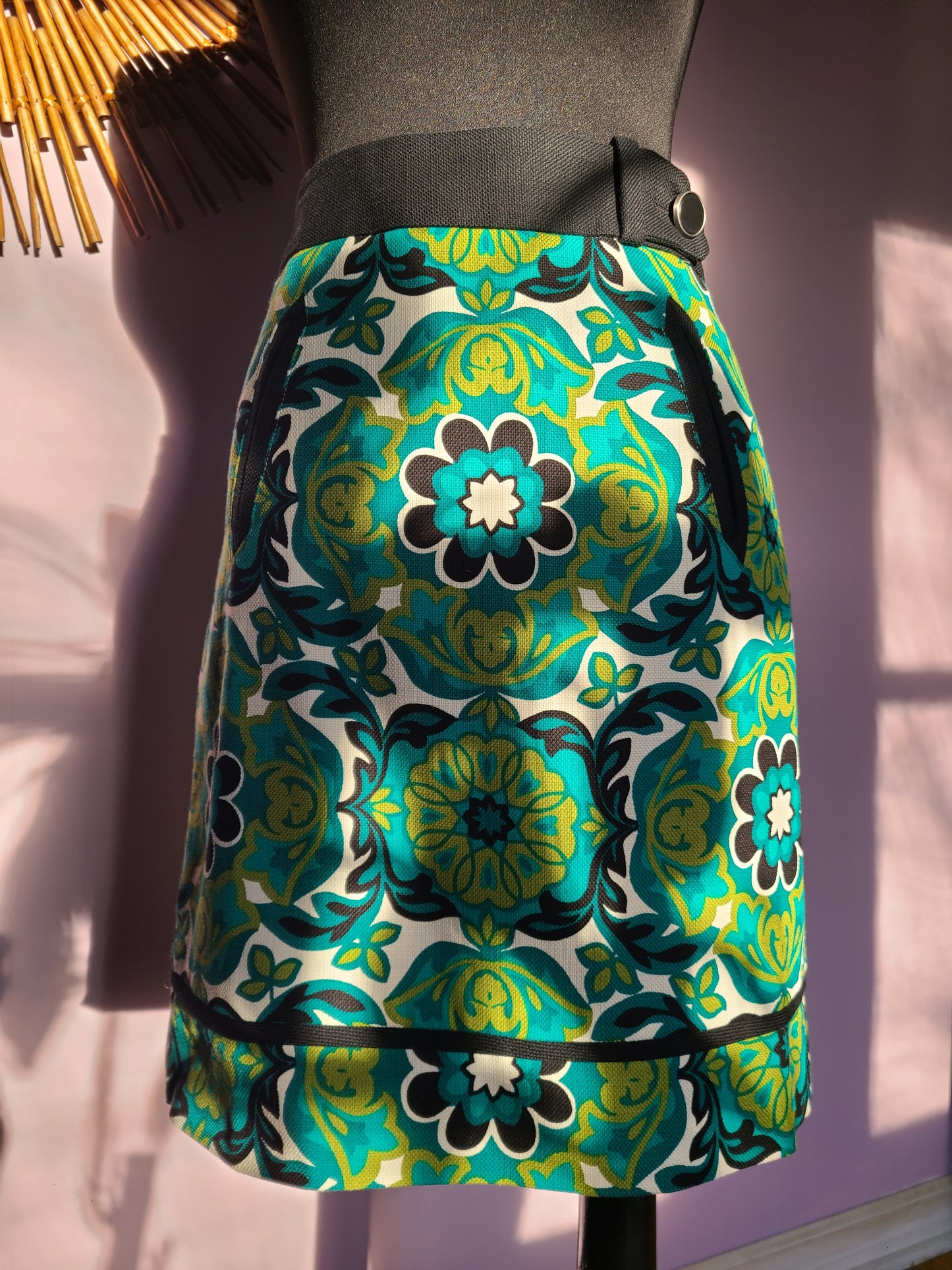Ann Taylor Mod Print Skirt | Size 6
