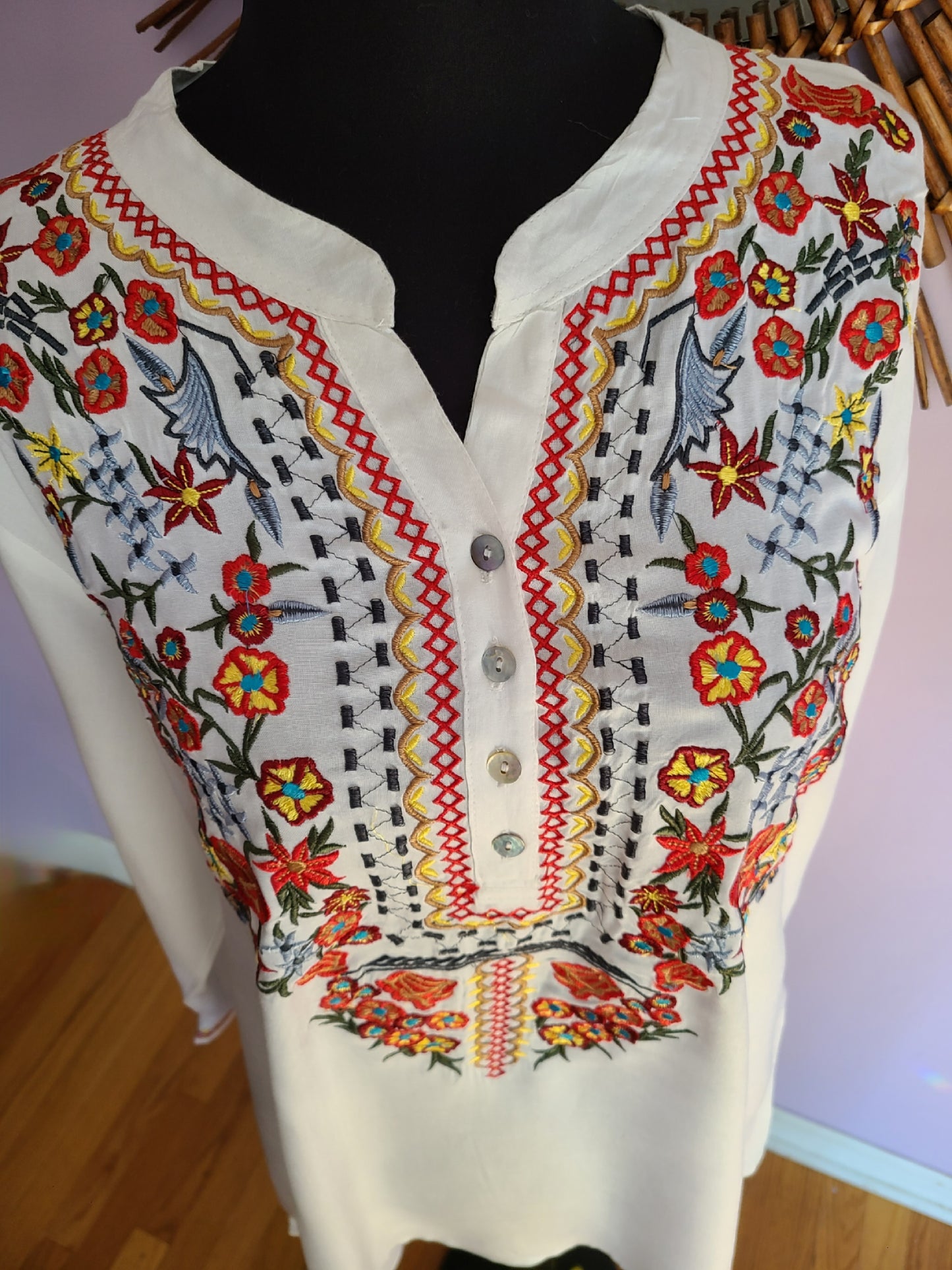 64 Sixty-Five Embroidered Bohemian Tunic Style Top | Size XL