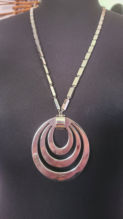 VINTAGE | 1970s Modernist Silver Pendant Necklace
