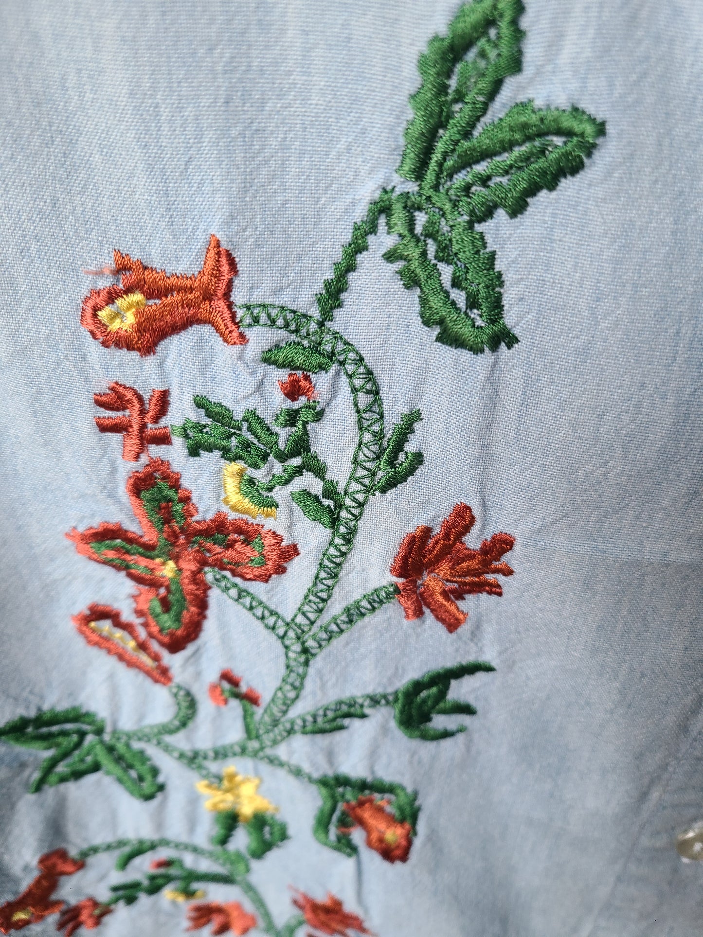 VINTAGE | Embroidered Denim Shirt | Size S