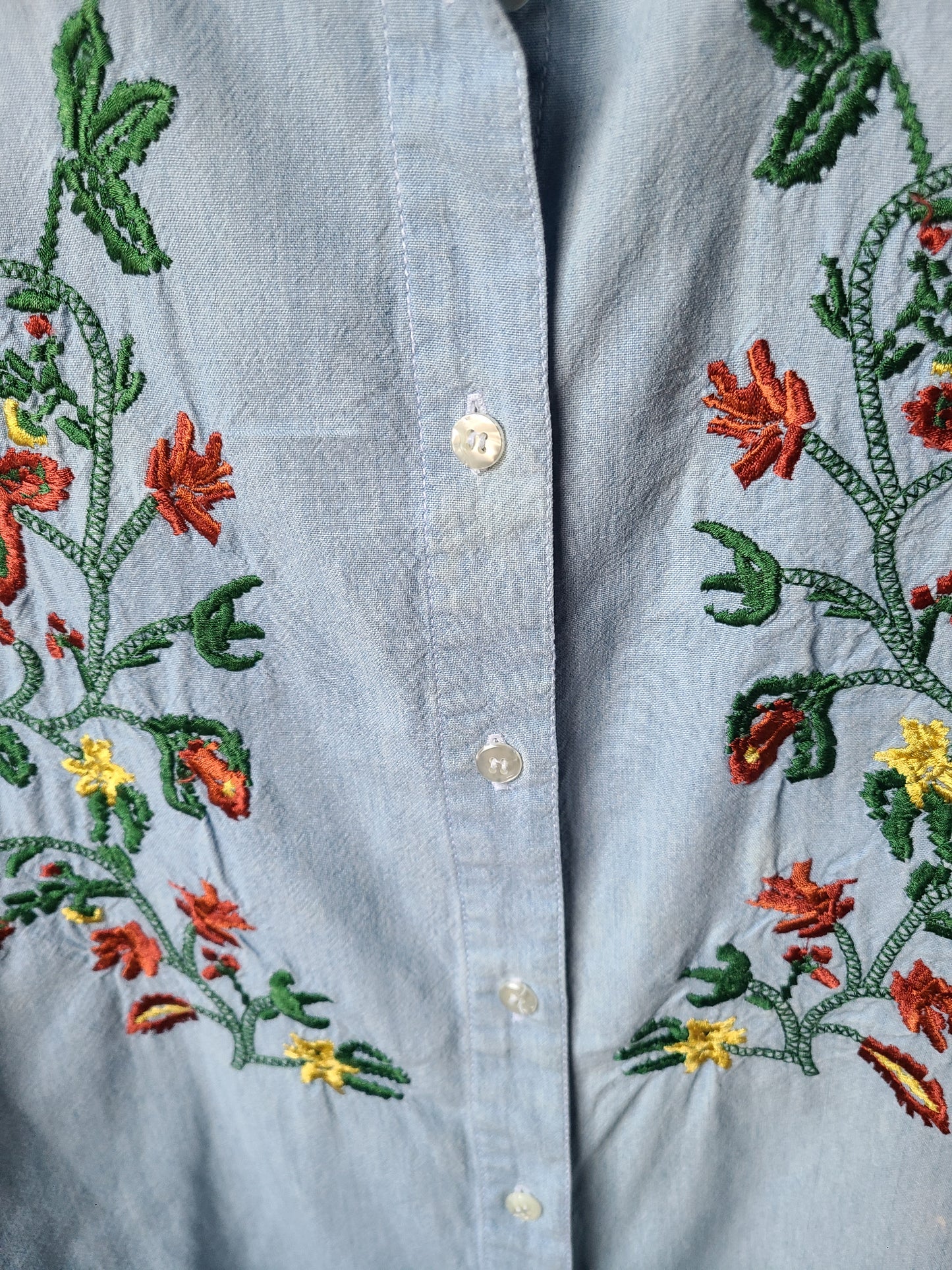 VINTAGE | Embroidered Denim Shirt | Size S