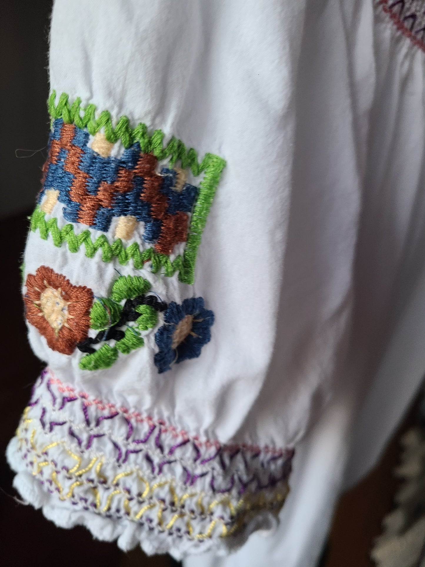 Bohemian Embroidered Peasant Blouse | Size L