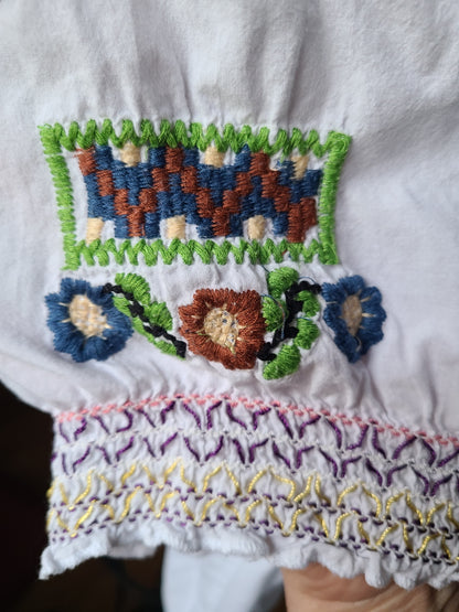 Bohemian Embroidered Peasant Blouse | Size L