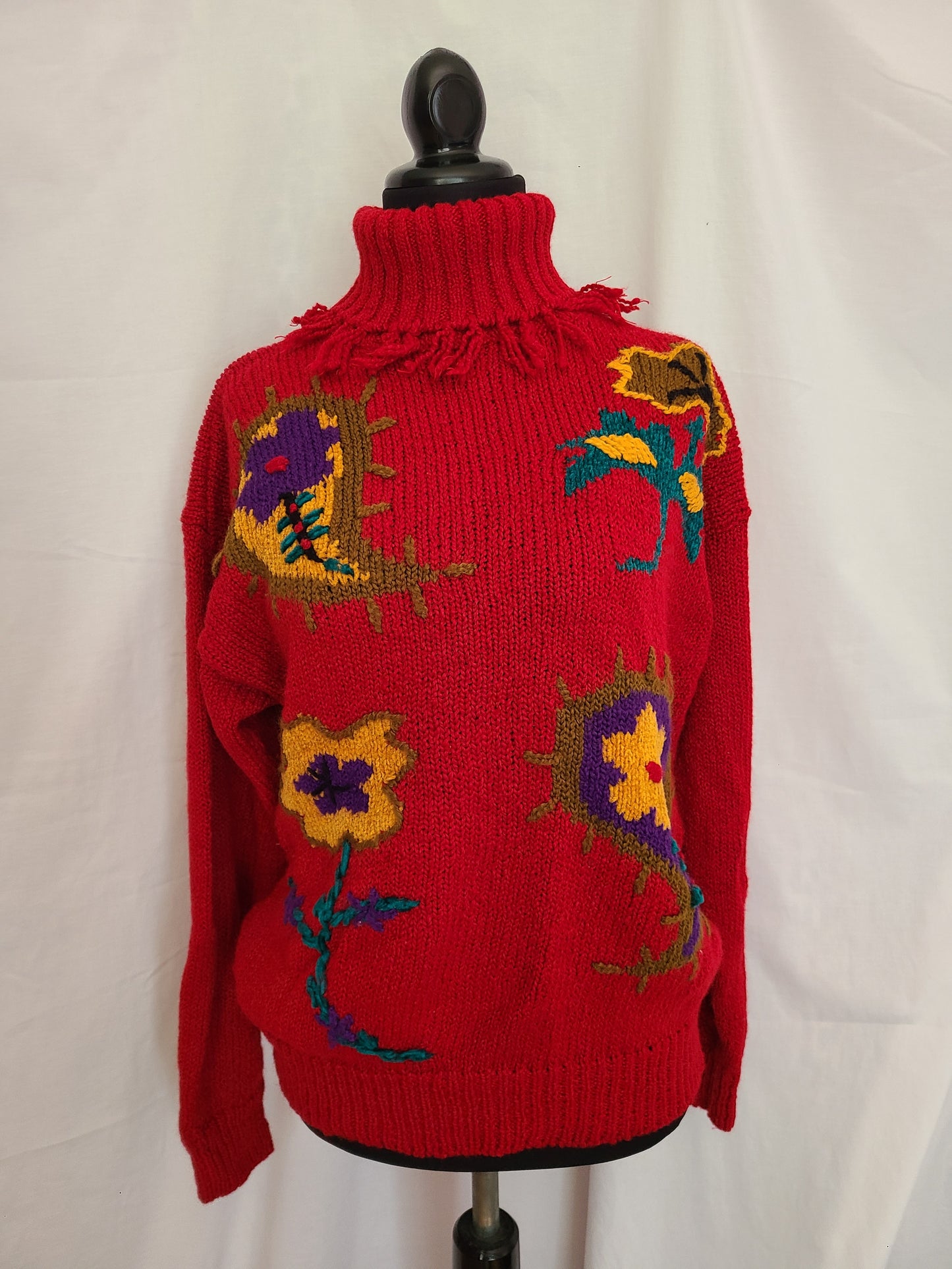 Vintage Embroidered Turtleneck Sweater | Size Medium / Large