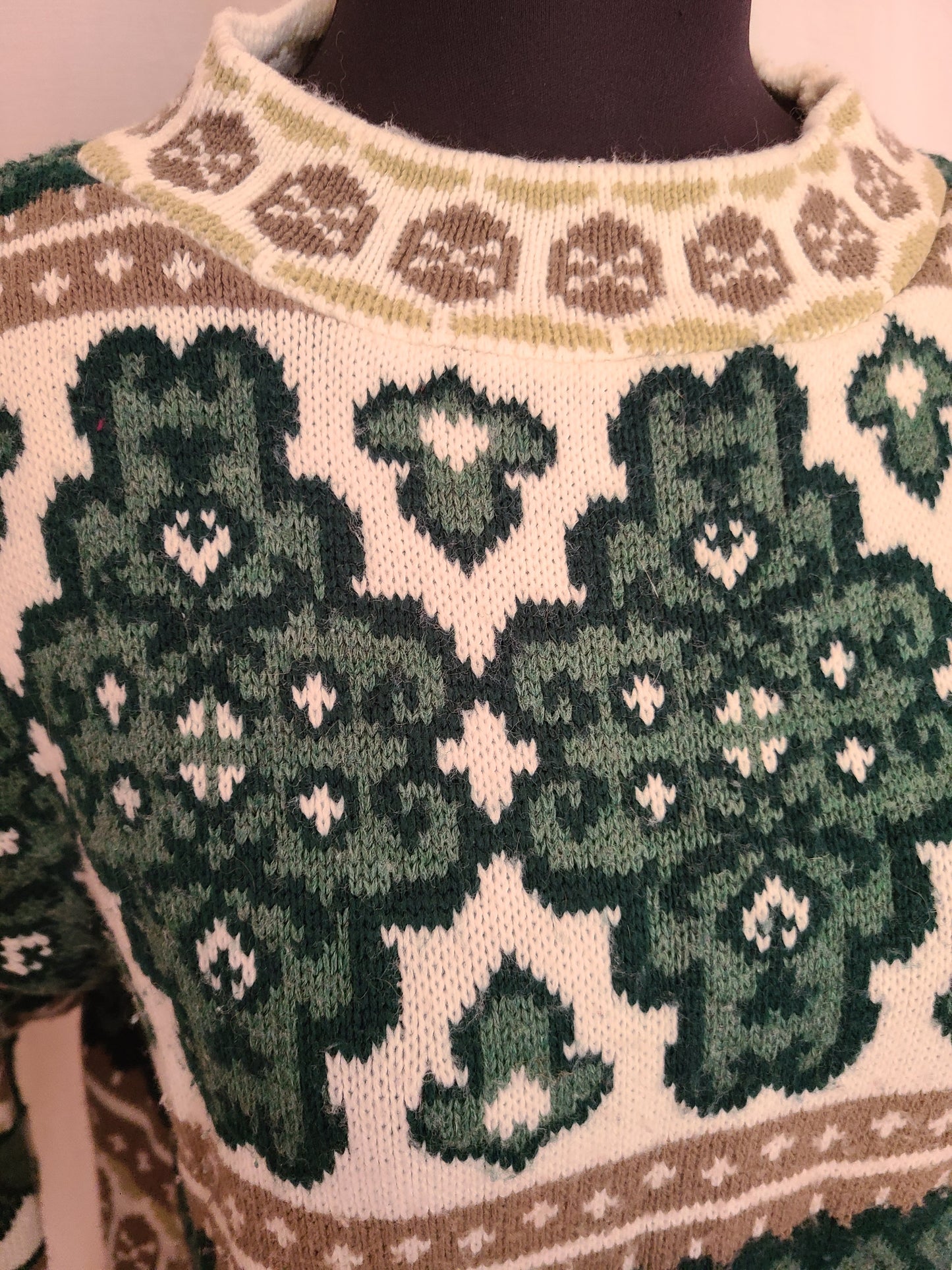 Vintage Carriage Court Shades of Green Patterned Sweater | Size Small