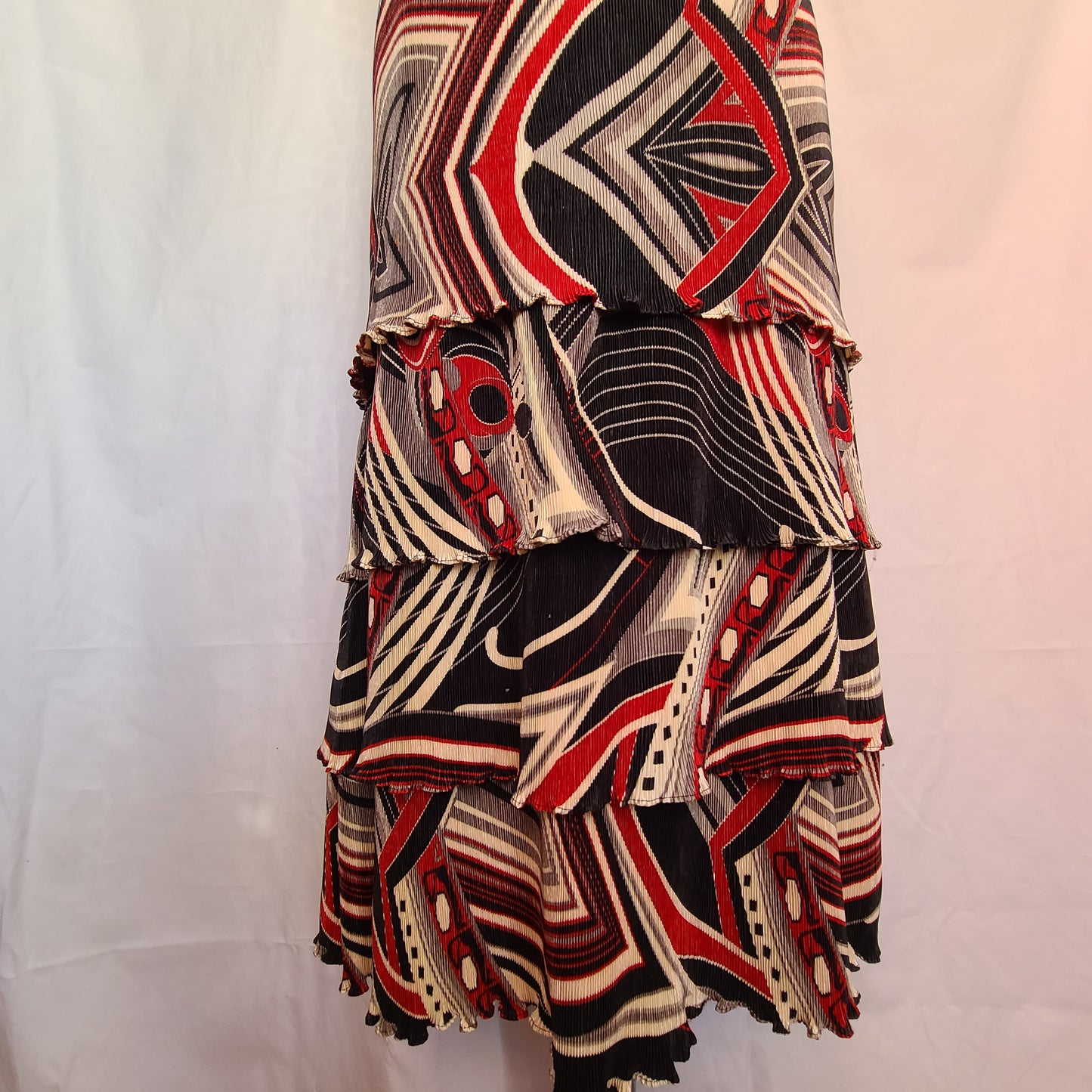 Vintage Patterned Tiered Skirt | Size Medium