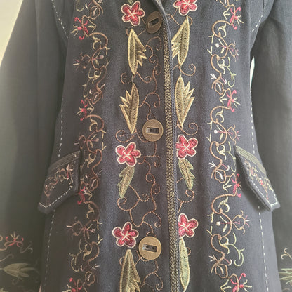 NWT Pyramid Collection Brand Black Coat Floral Embroidery Size Medium