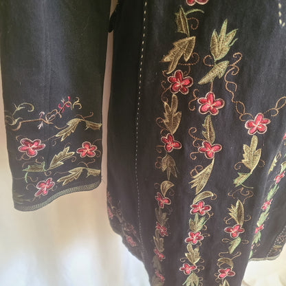 NWT Pyramid Collection Brand Black Coat Floral Embroidery Size Medium