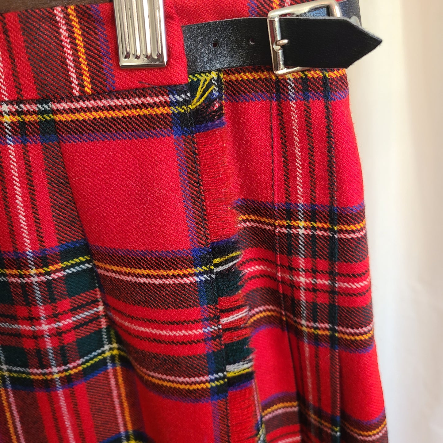 Vintage Blarney Woolen Mills Red Plaid Wrap Midi Skirt - Size Small