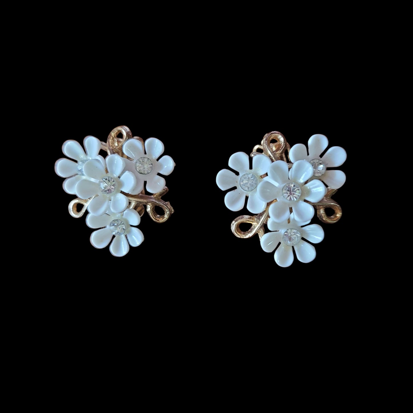 Coro Pegasus Parure White Daisy Necklace/Bracelet/Earrings Set