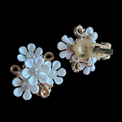 Coro Pegasus Parure White Daisy Necklace/Bracelet/Earrings Set