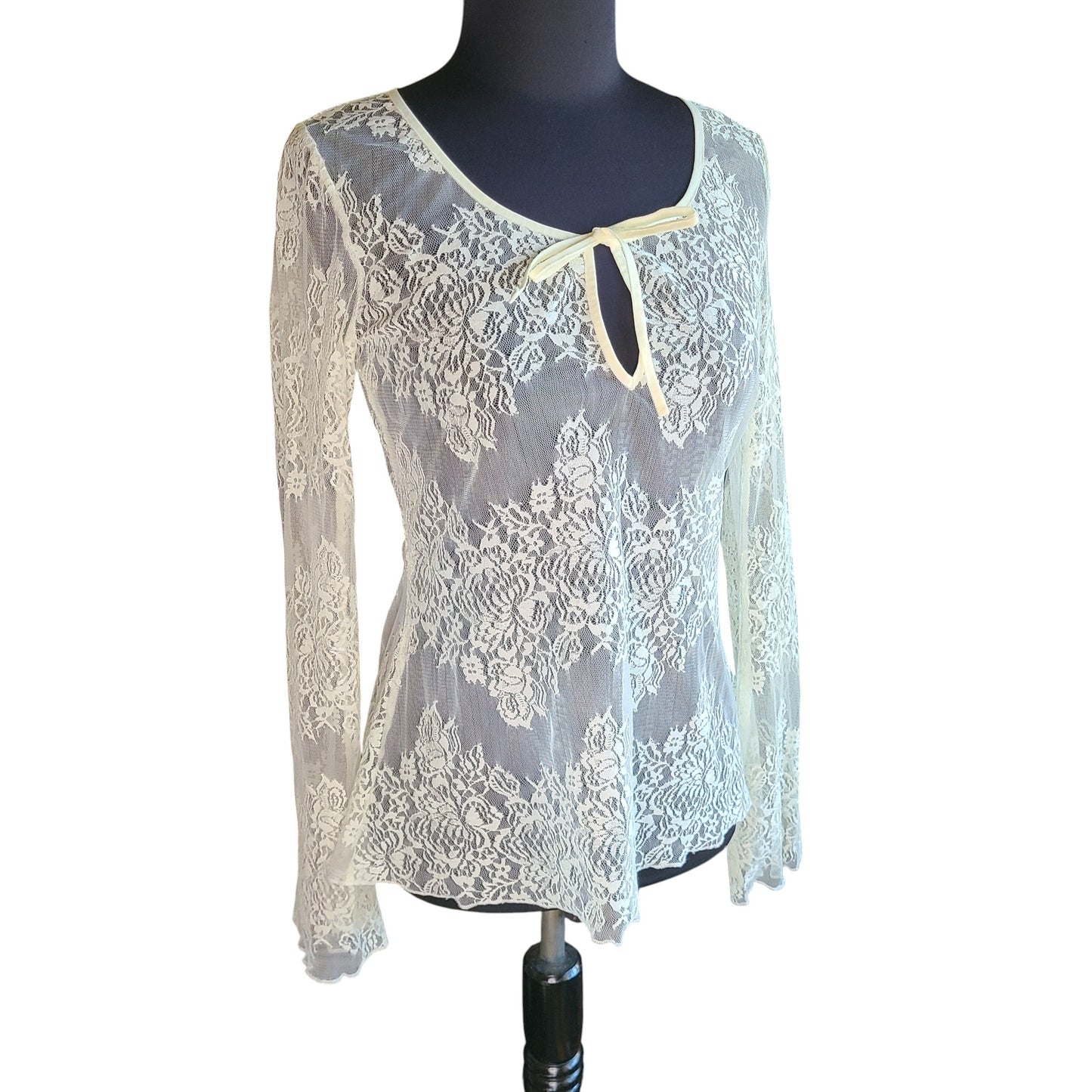 Moda International Lace Bow Keyhole Top | Size S