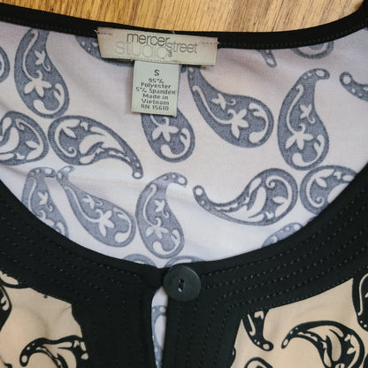 Mercer Street Studio 90s Black & Tan Paisley Top | Size Small