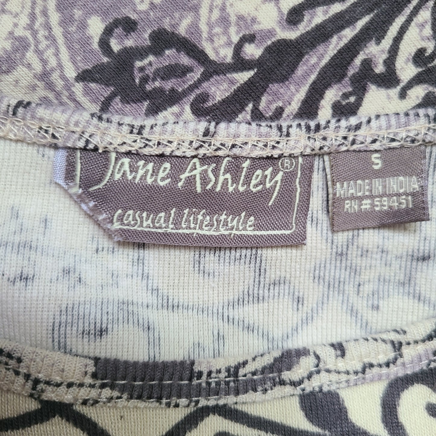 Jane Ashley 90s Embellished Graphic Top | Size Medium
