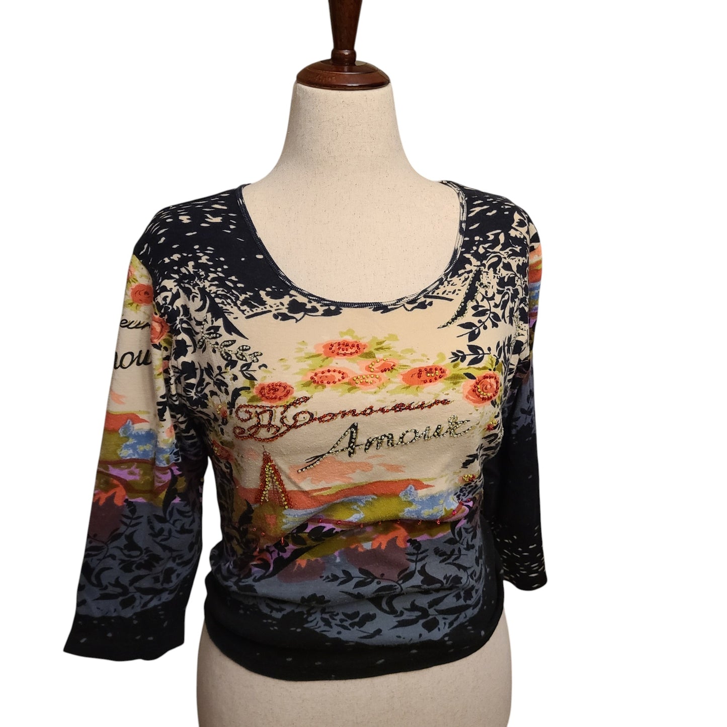 Jane Ashley 90s Embellished Graphic Top | Size Medium