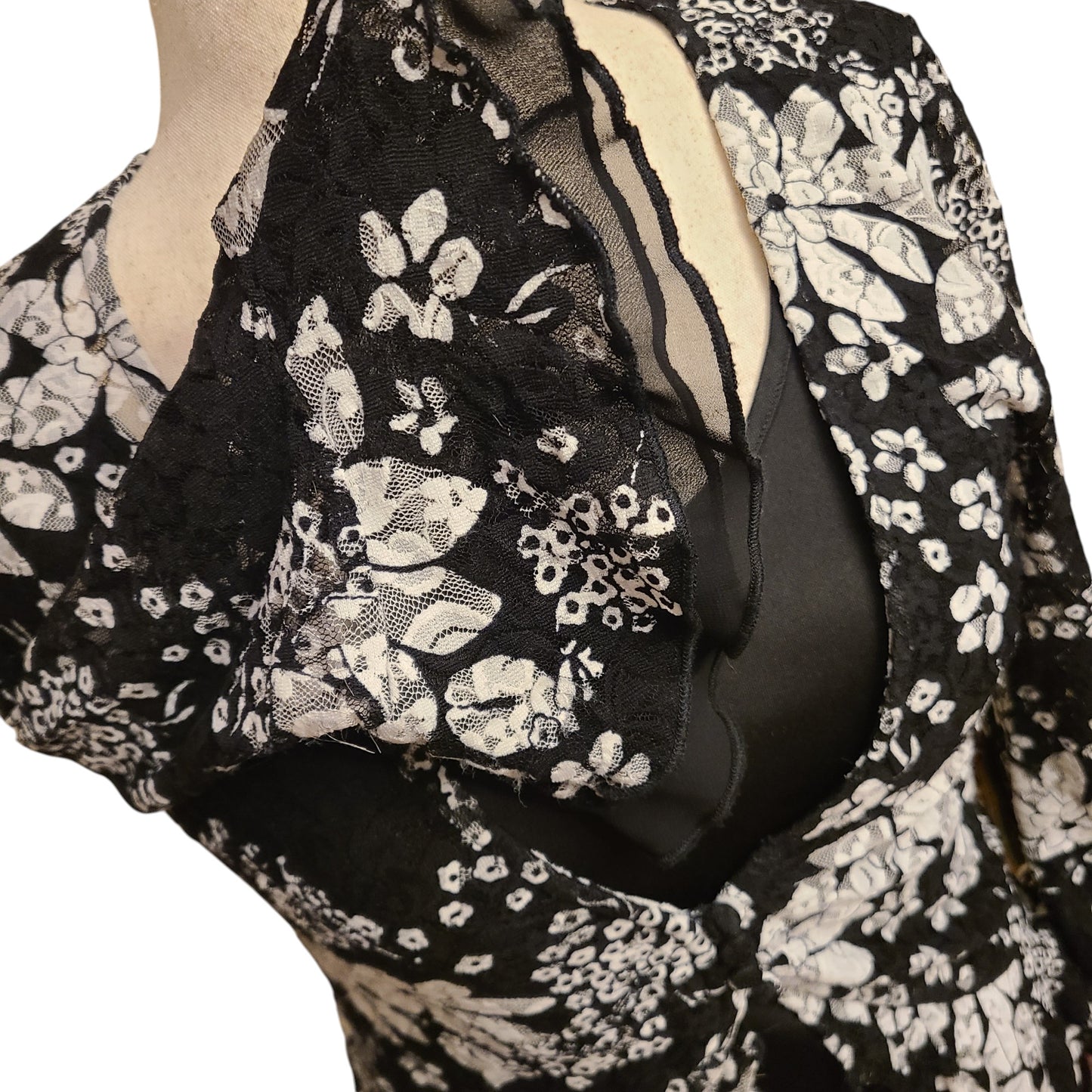 Joei & i 90s Mesh Black & White Blouse | Size Small