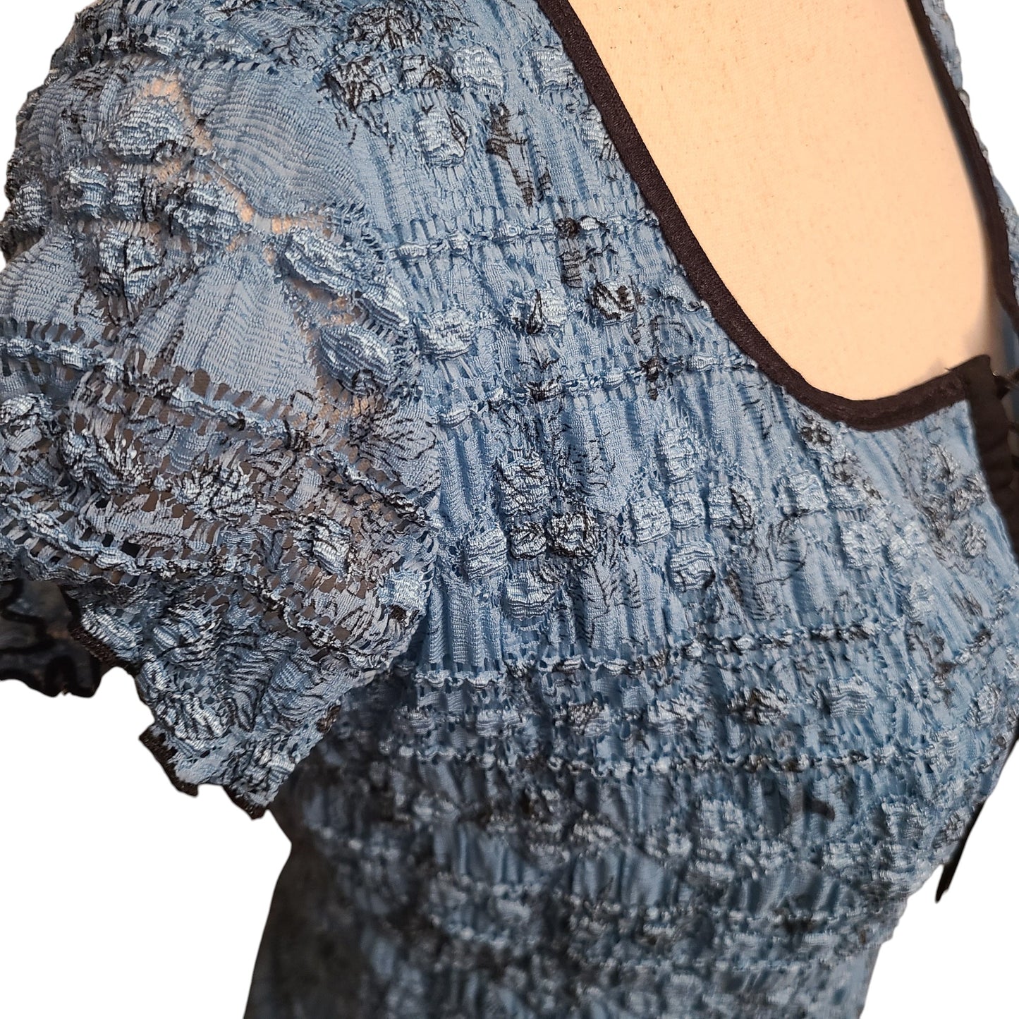 Dressbarn 90s Textured Blue Lace Top | Size Large